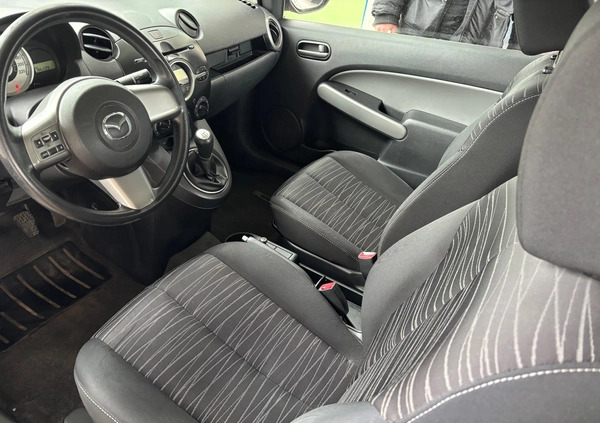 Mazda 2 cena 12999 przebieg: 186000, rok produkcji 2009 z Szczecin małe 301